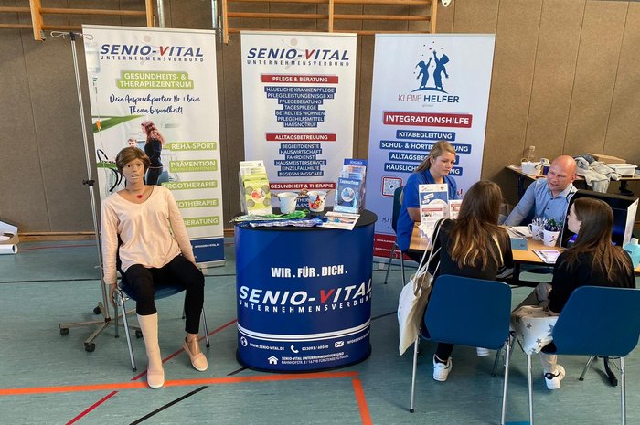 Das Foto zeigt den Messestand der Senio-Vital auf der LSB in Zehdenick